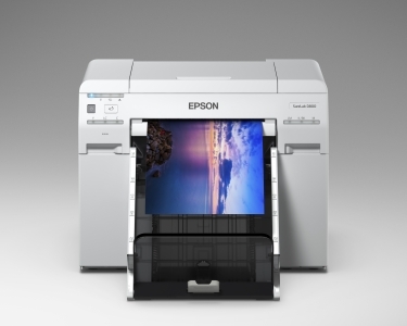 FACTOR.BG presents the newsest products of EPSON and MITSUBISHI ELECTRIC at International Autumn Forum of Professional Wedding Photographers and Videographers