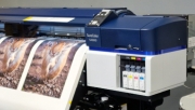 Printx 93 включва Epson SureColor SC-S40610 в производството на етикети, стикери, постери, рекламен и декоративен печат