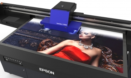 Детайл: Epson SureColor SC-V7000 UV LED принтер от FACTOR.BG