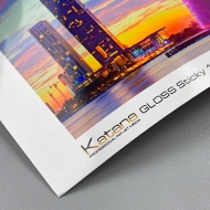 Katana Gloss Sticky 140 - самозалепваща гланцова фотохартия